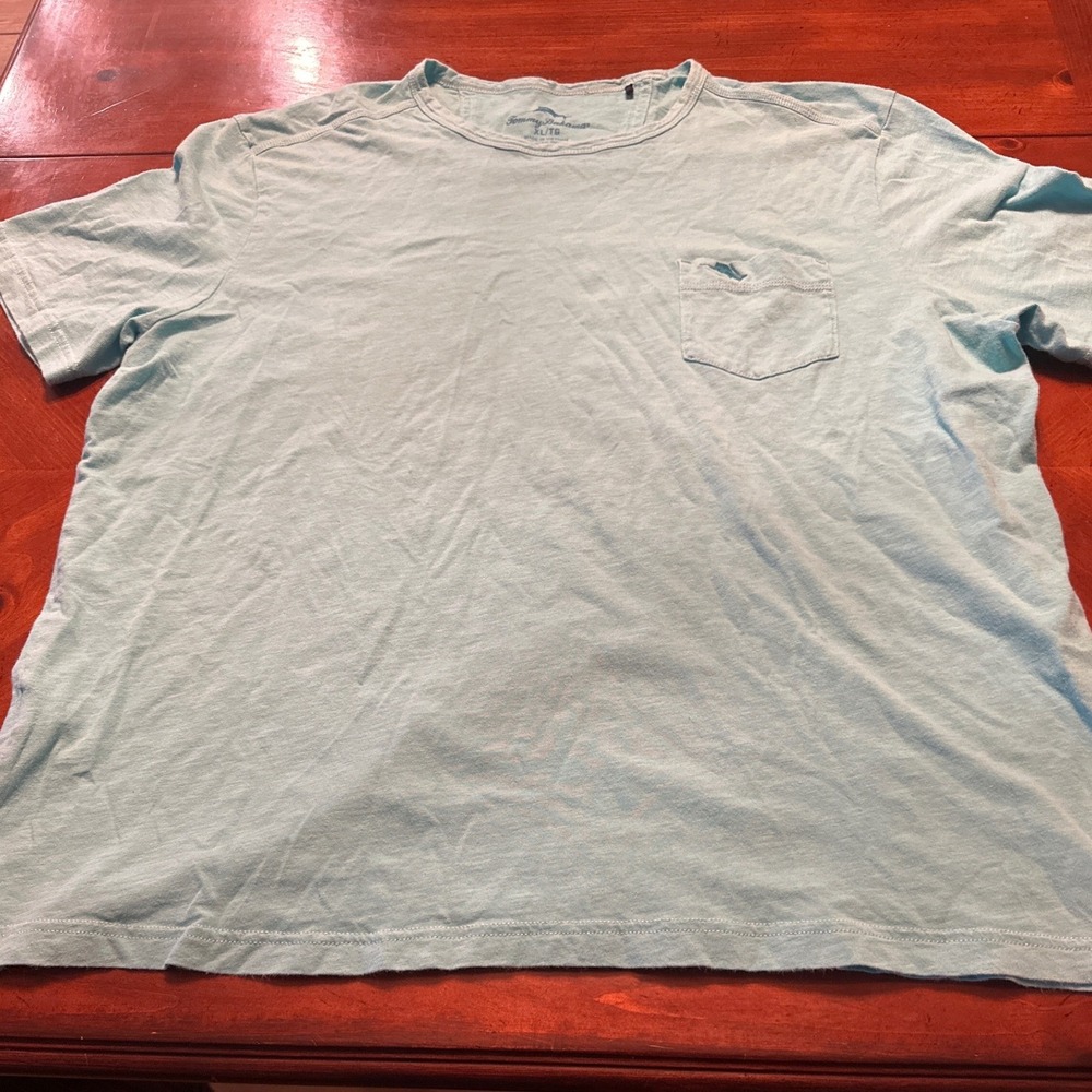 Tommy Bahama T-Shirt Mens XL Blue Excellent Short Sleeve Pocket Slub Knit